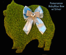 Load image into Gallery viewer, Pomeranian dog wreath light blue bow
